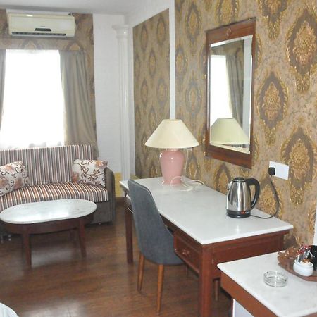Hotel Easy Crystal Лангкави Экстерьер фото